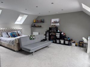 Photo 16- click for photo gallery